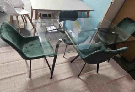 Bennie 4 seat with glass table £399